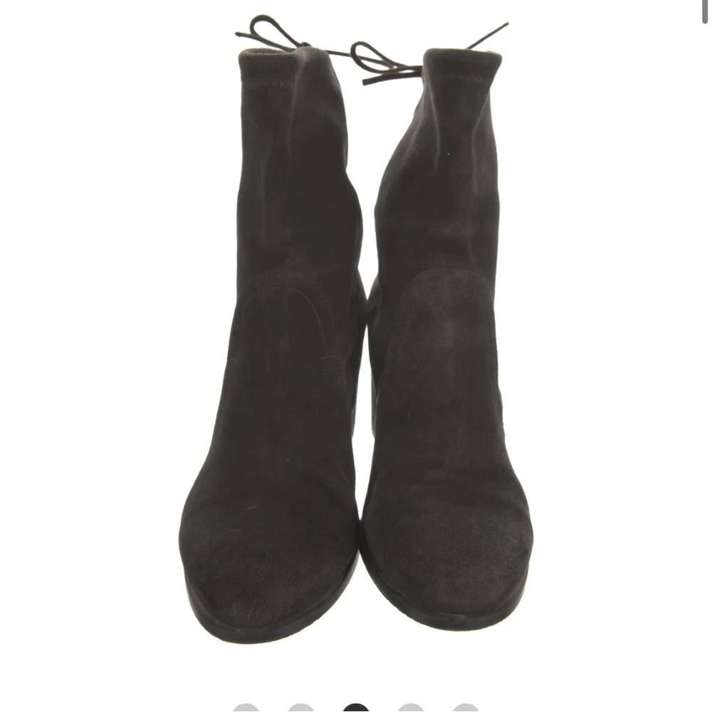 Stuart Weitzman suede ankle booties with tie Sz 8